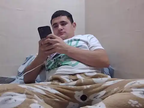 Snapshot of whitsblack chatting on September 2025 11:26:01 PM whitsblack online show from September 2025 11:26:01 PM