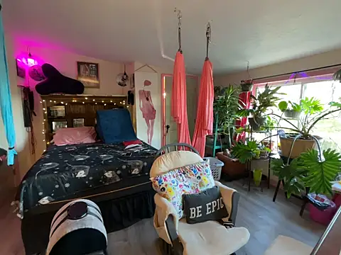 kinkycanner online show from April 2026 01:16:02 AM