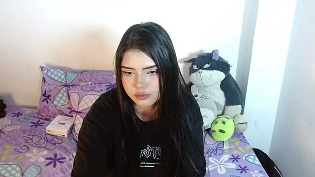 Emma yui19 online show from November 2025 10:24:01 PM