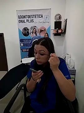 Madisson-04  online show from November 2025 06:29:02 PM