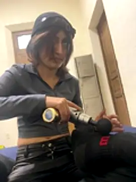 Snapshot of Clavelnegro chatting on December 2025 05:07:02 PM Clavelnegro online show from December 2025 05:07:02 PM