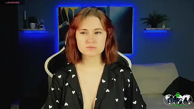 Snapshot of Roxy_foxi chatting on October 2025 01:08:02 AM Roxy foxi online show from October 2025 01:08:02 AM