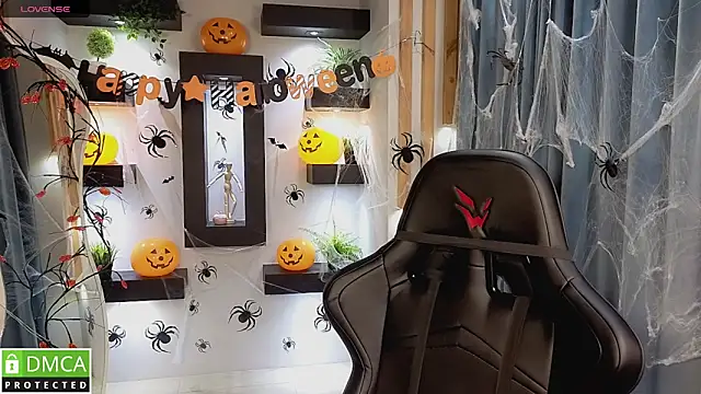 Snapshot of Roxy_foxi chatting on October 2025 01:07:02 AM Roxy foxi online show from October 2025 01:07:02 AM