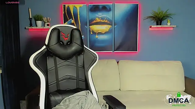 Snapshot of Roxy_foxi chatting on November 2025 01:06:02 AM Roxy foxi online show from November 2025 01:06:02 AM