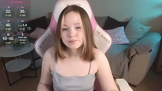 Snapshot of Sweetie_Hope chatting on January 2026 04:43:01 PM Sweetie Hope online show from January 2026 04:43:01 PM