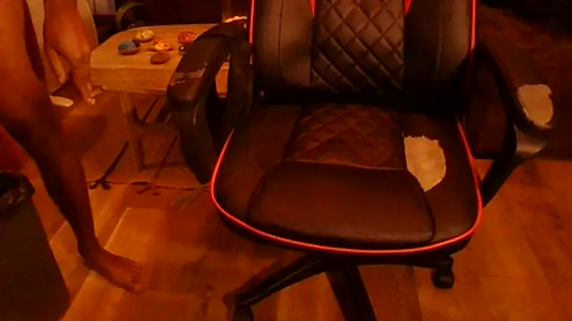 couple2612 online show from November 2025 05:19:01 PM