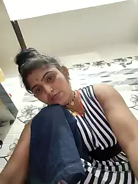Snapshot of LUCKY_cut chatting on May 2026 02:55:01 PM LUCKY cut online show from May 2026 02:55:01 PM