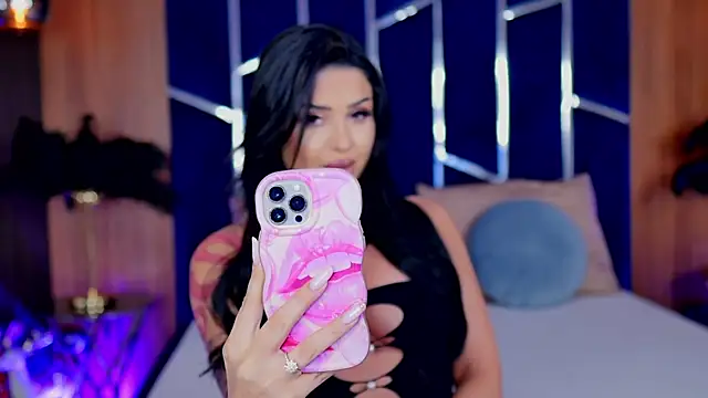 KylieKroftt online show from December 2025 09:44:01 PM