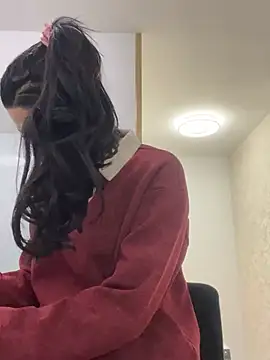 KylieKroftt online show from February 2026 07:10:01 PM