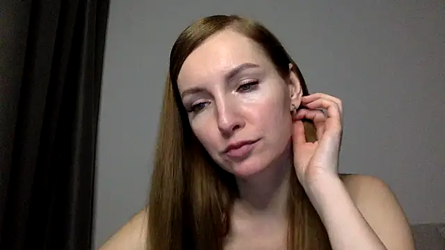 Varnyx online show from November 2025 03:33:02 PM