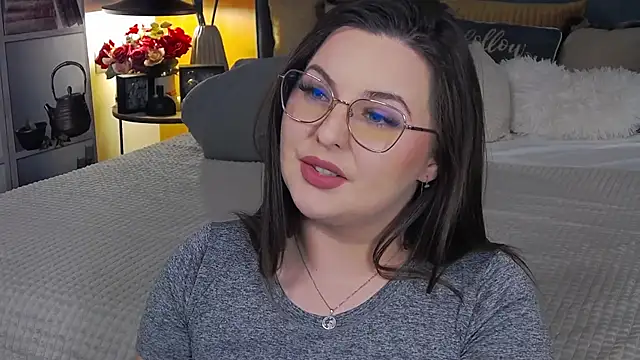 Snapshot of Mia_Swano chatting on November 2025 10:42:02 PM Mia Swano online show from November 2025 10:42:02 PM