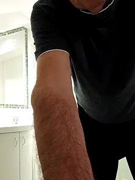 Snapshot of Oldmenhot66 chatting on September 2025 04:12:02 AM Oldmenhot66 online show from September 2025 04:12:02 AM