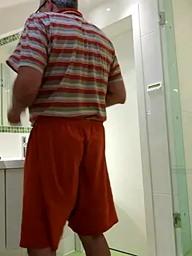 Oldmenhot66 online show from August 2026 04:34:01 AM