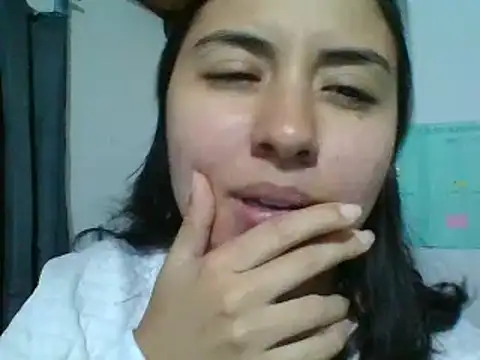 Snapshot of _Romilly_ chatting on November 2025 02:34:01 AM Romilly online show from November 2025 02:34:01 AM