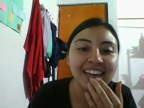 Snapshot of _Romilly_ chatting on November 2025 01:48:01 AM Romilly online show from November 2025 01:48:01 AM