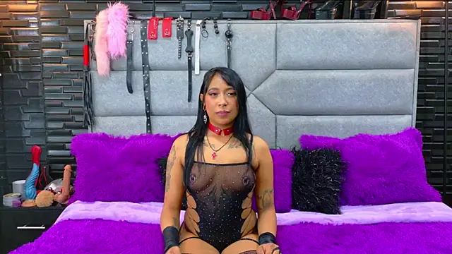 DaiaRousi online show from November 2025 02:56:02 AM