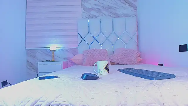 Snapshot of collet_1 chatting on October 2025 12:17:02 PM collet 1 online show from October 2025 12:17:02 PM