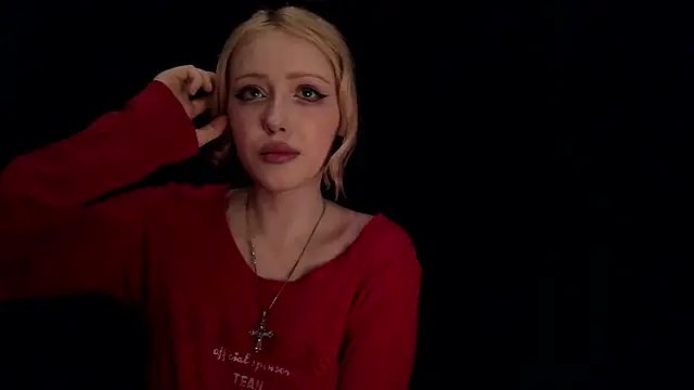 Snapshot of rosy_petal chatting on October 2025 10:59:02 AM rosy petal online show from October 2025 10:59:02 AM