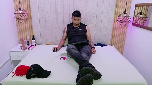 Kity spiderr online show from November 2025 12:27:02 PM