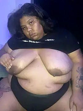 Snapshot of BlaxicanaMami chatting on September 2025 06:26:02 AM BlaxicanaMami online show from September 2025 06:26:02 AM