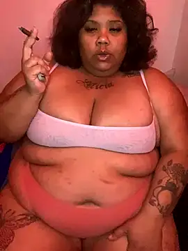 Snapshot of BlaxicanaMami chatting on October 2025 10:24:02 AM BlaxicanaMami online show from October 2025 10:24:02 AM