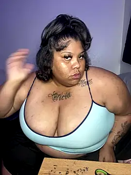 Snapshot of BlaxicanaMami chatting on October 2025 06:01:02 AM BlaxicanaMami online show from October 2025 06:01:02 AM