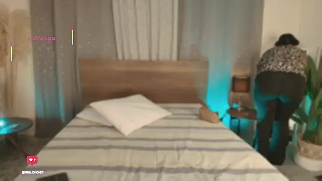 ViolettGomez 93 online show from November 2025 04:27:01 AM