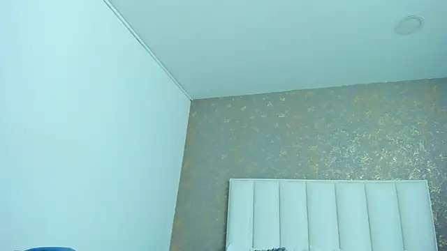 Snapshot of KaylieBrooks chatting on December 2025 06:12:01 PM KaylieBrooks online show from December 2025 06:12:01 PM