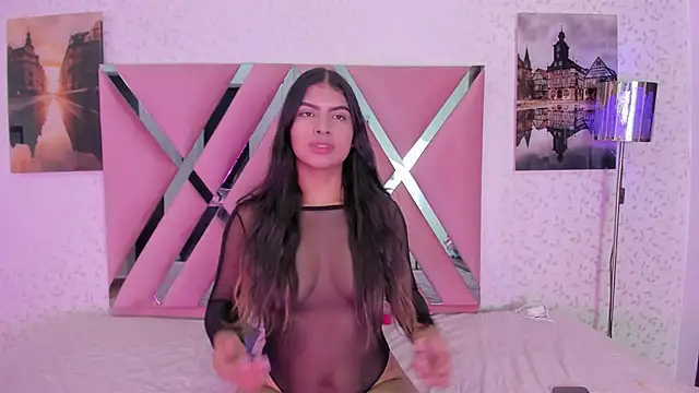 Snapshot of SophiaSalazar_ chatting on November 2025 12:05:02 PM SophiaSalazar online show from November 2025 12:05:02 PM