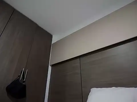 Liiz 01 online show from October 2025 12:21:02 AM