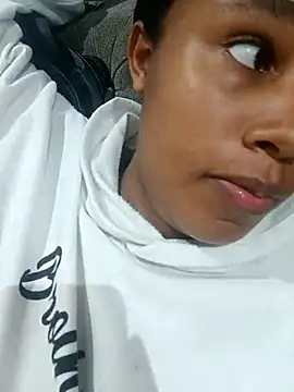 MoniqueMulberry online show from November 2025 08:05:01 PM