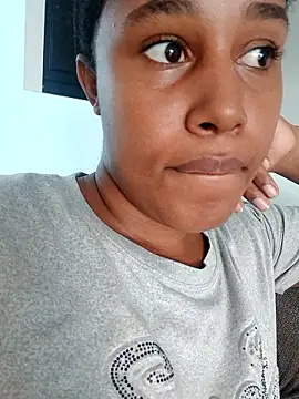 MoniqueMulberry online show from December 2025 08:25:01 PM