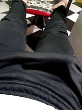 anis3g4 online show from December 2025 10:29:02 PM