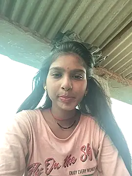 Snapshot of Yatiksha_Beby chatting on September 2025 06:13:02 AM Yatiksha Beby online show from September 2025 06:13:02 AM