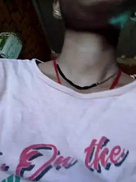 Snapshot of Yatiksha_Beby chatting on September 2025 05:55:02 AM Yatiksha Beby online show from September 2025 05:55:02 AM