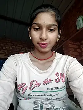 Snapshot of Yatiksha_Beby chatting on November 2025 06:24:02 AM Yatiksha Beby online show from November 2025 06:24:02 AM