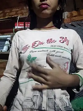 Yatiksha Beby online show from December 2025 01:49:02 PM