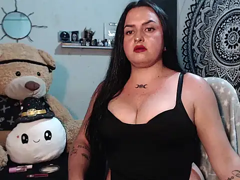 Snapshot of GoddessFabiola chatting on September 2025 12:21:01 PM GoddessFabiola online show from September 2025 12:21:01 PM