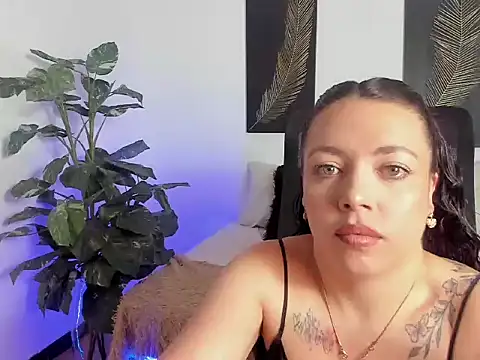 RubyStrong online show from October 2025 01:54:01 PM