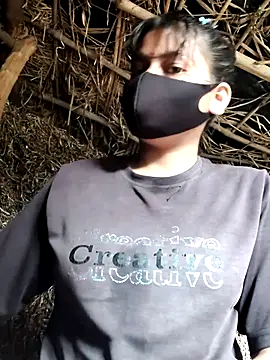 Snapshot of Janvi_Jaitly chatting on December 2025 03:56:01 AM Janvi Jaitly online show from December 2025 03:56:01 AM