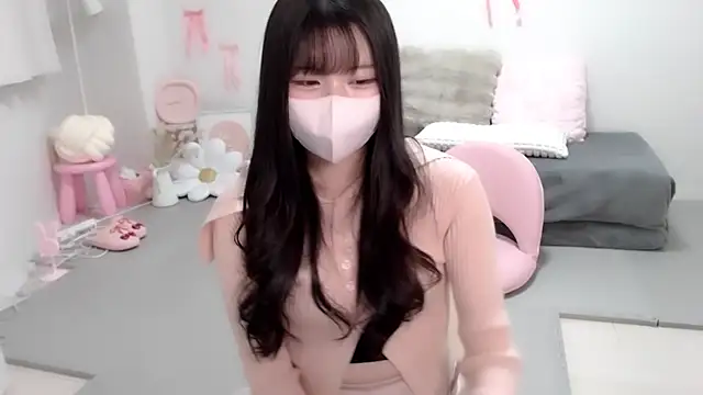 Snapshot of moka-neko chatting on December 2025 01:28:02 PM moka-neko online show from December 2025 01:28:02 PM