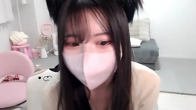 Snapshot of moka-neko chatting on February 2026 01:27:02 PM moka-neko online show from February 2026 01:27:02 PM