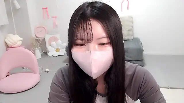 Snapshot of moka-neko chatting on February 2026 01:19:02 PM moka-neko online show from February 2026 01:19:02 PM