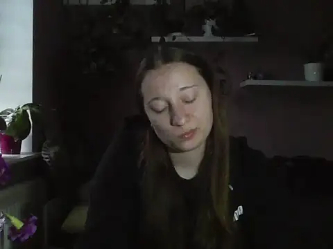 LindaPretty online show from September 2025 06:18:01 AM