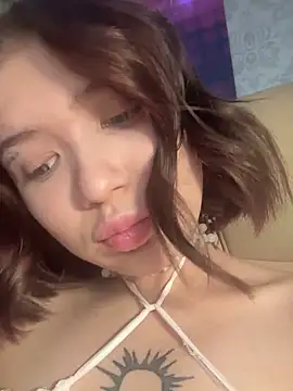 milkiiis online show from October 2025 02:58:02 AM