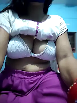 Snapshot of your_favourite_bhabhi chatting on October 2025 09:26:02 PM your favourite bhabhi online show from October 2025 09:26:02 PM