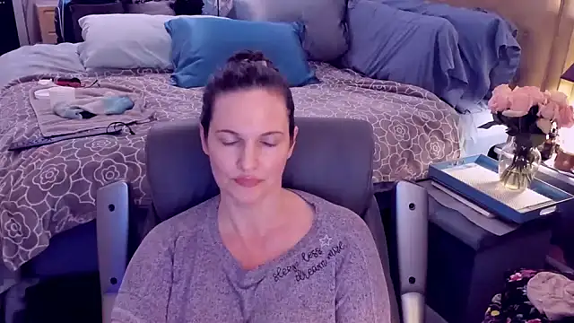 ninajaymes online show from January 2025 07:07:01 PM