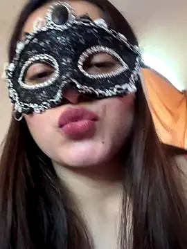 LiaDravenX online show from November 2025 03:55:01 PM