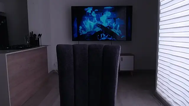 Auron Demon01 online show from September 2025 08:47:02 PM