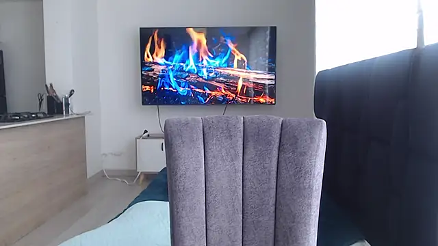 Auron Demon01 online show from November 2025 05:40:02 PM